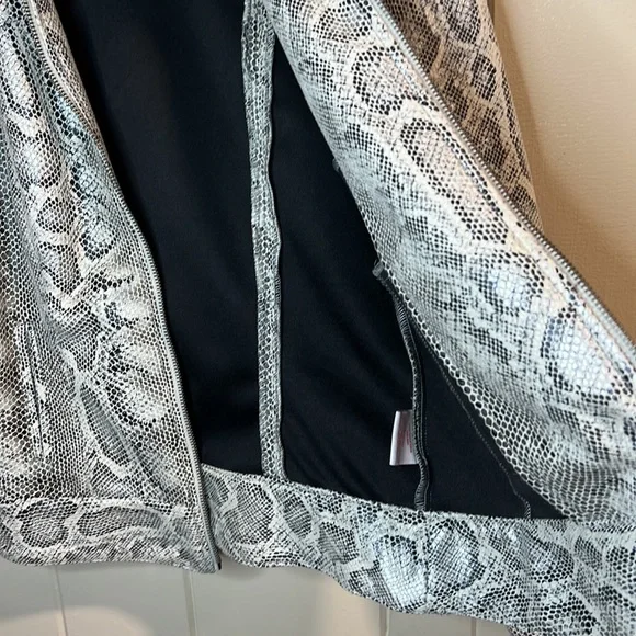 Ruby Red Snake Skin Leather Jacket - Picture 6 of 9